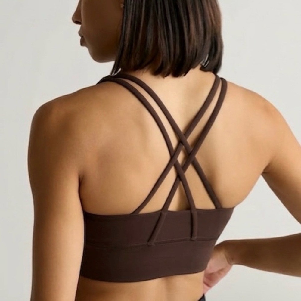 Quince Power-Up Strappy Sports Bra Espresso Brown